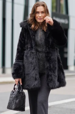 Anna fake fur jacket