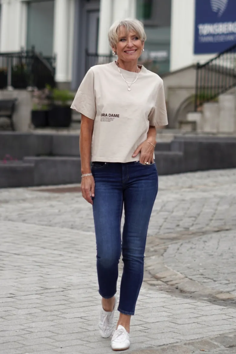 Bra dame tee