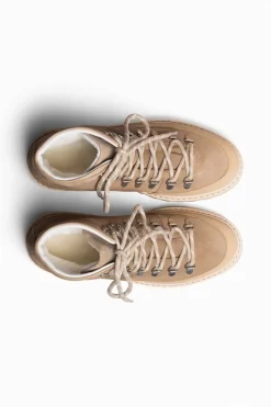 Core Cap Suede