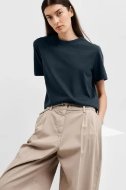 Essential ss boxy tee