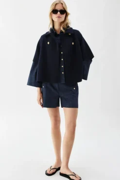 Gertrude cape