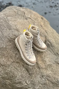 Hiking Cap