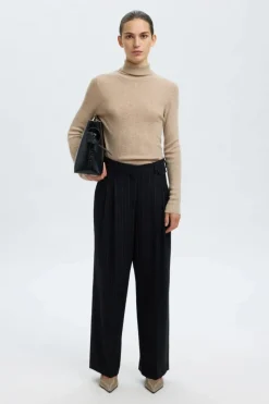 Ingrid LS Knit Wool blend roll neck