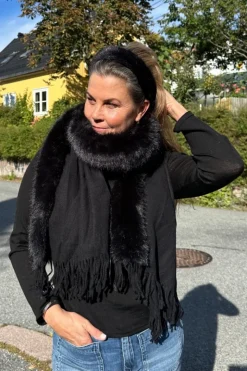 Jackie ullskjerf m/fuskepels - Onesize