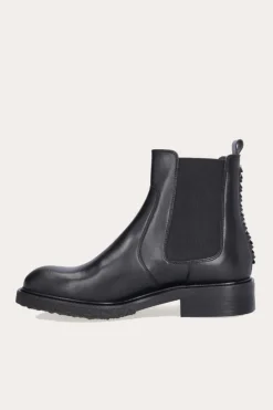 Jen Boots