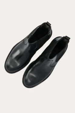 Jen Boots