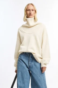 Jona sweater