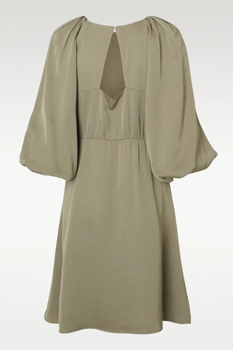 Laurina 3/4 Short open back dress