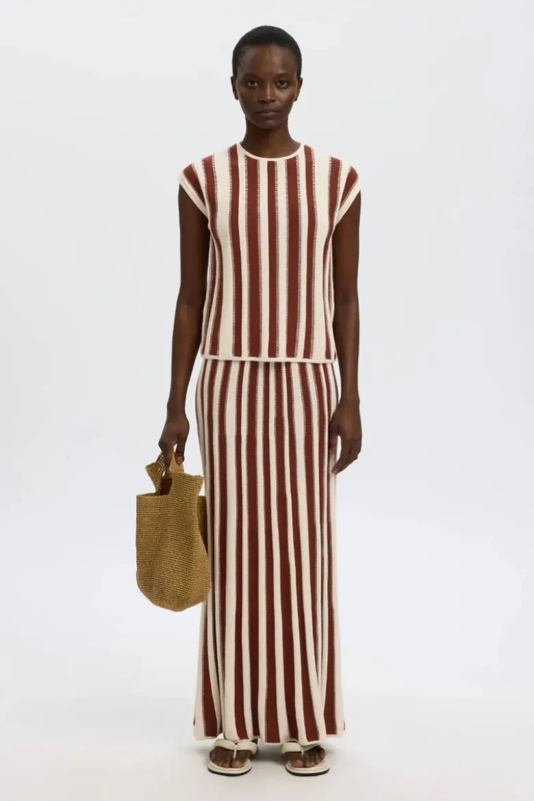Lina hw knit long skirt