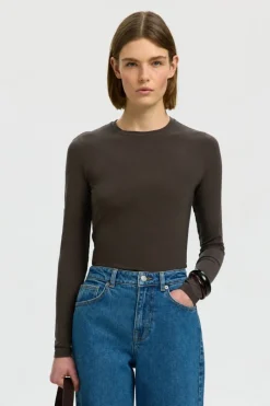 Manja ls o-neck