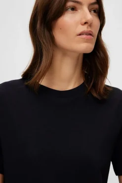 My essential o-neck tee