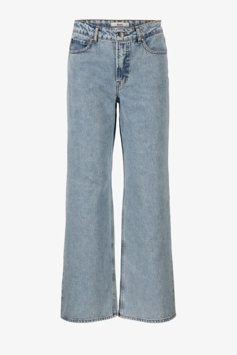 Reign Jeans