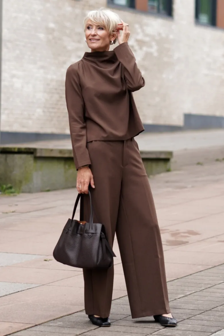 Reign tailored extra wide