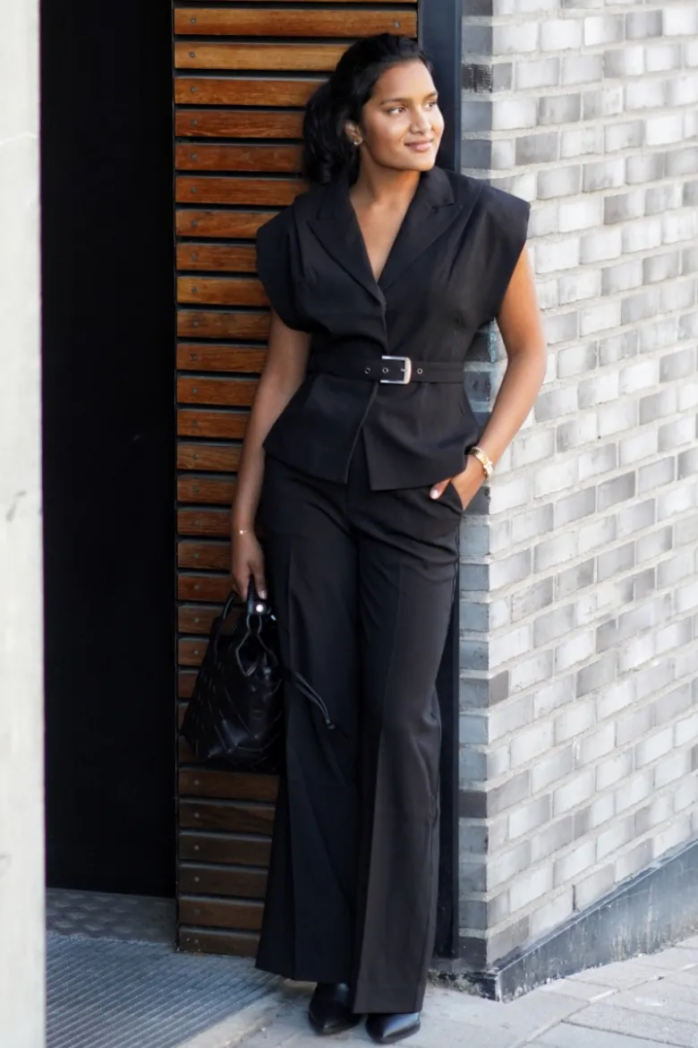 Reign tailored extra wide