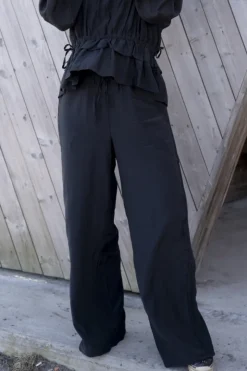 Silkey String Trouser
