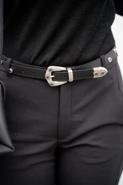 Stud belt
